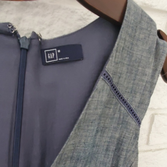 Dress - Picture 2 of 5